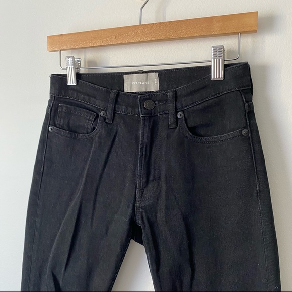 ⭐️ Everlane | Black Relaxed Skinny Ankle Jeans - Picture 2 of 7